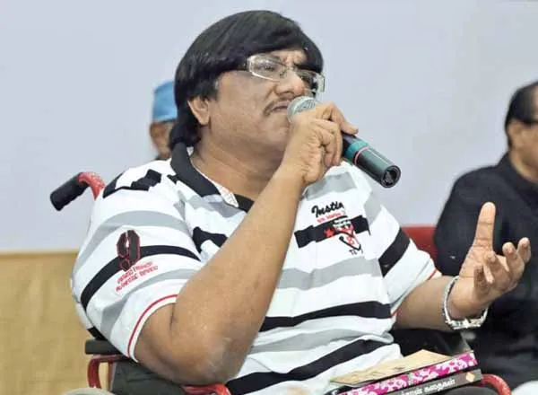 manushyaputran 600